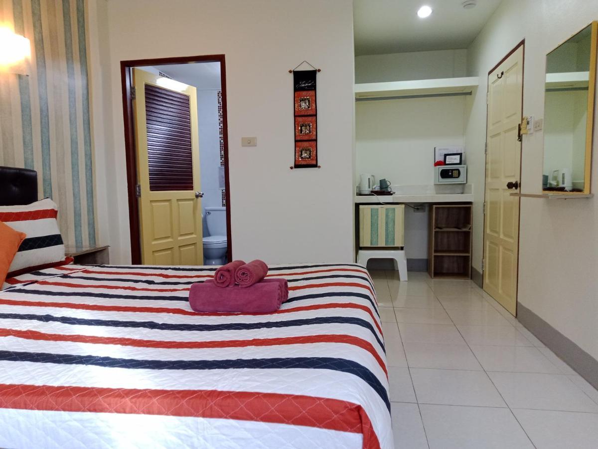 Living Room Guesthouse & Cafe Bar Karon Екстериор снимка