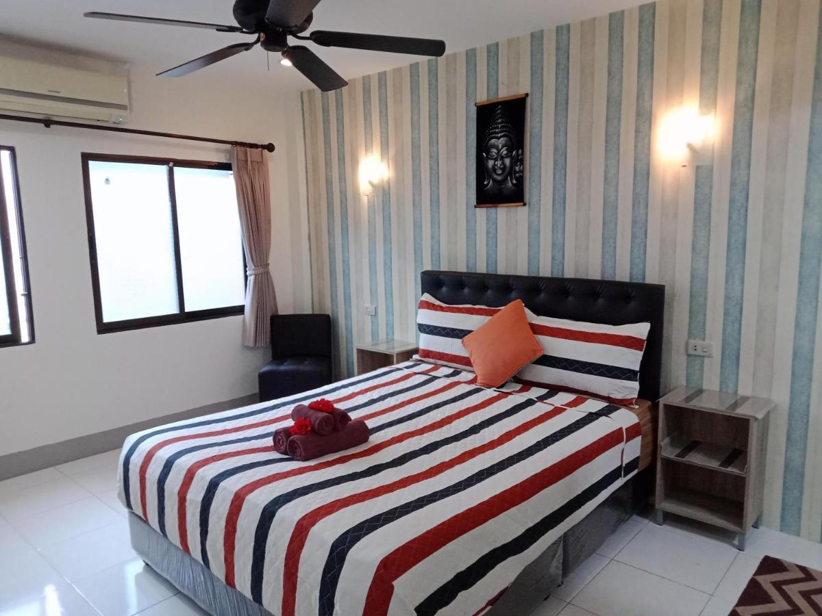 Living Room Guesthouse & Cafe Bar Karon Екстериор снимка
